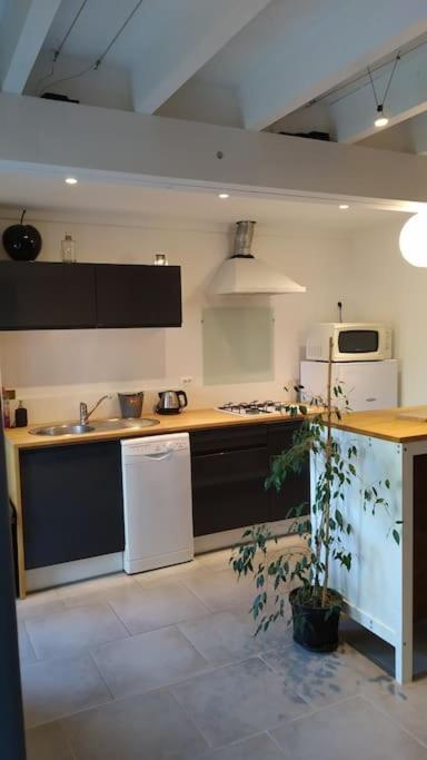 Maison A La Campagne Les Brouzils Extérieur photo