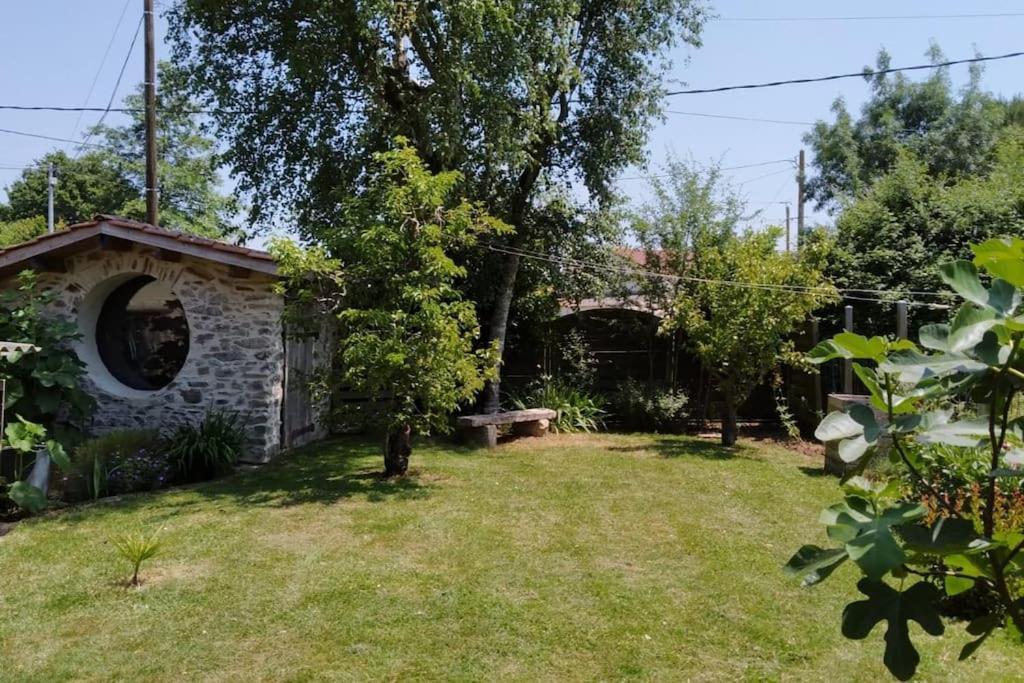 Maison A La Campagne Les Brouzils Extérieur photo